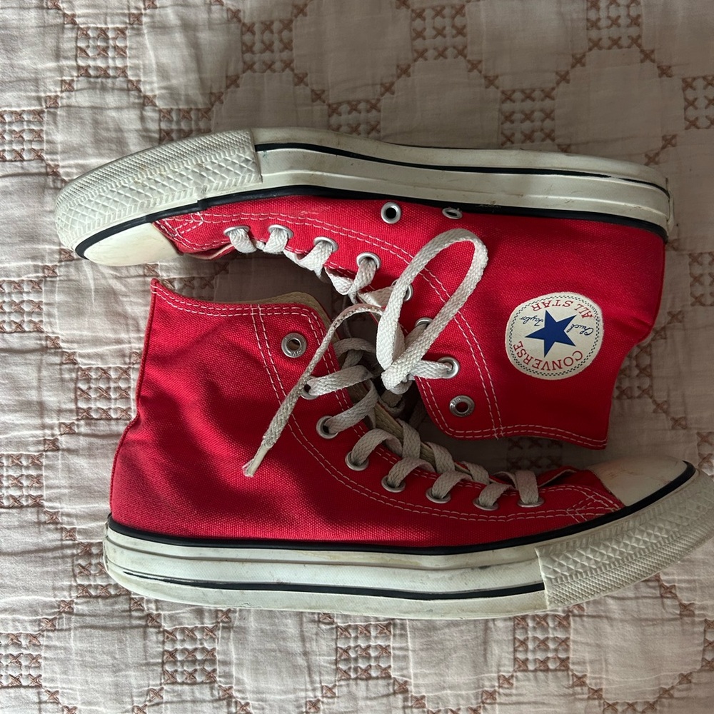 Converse Red High-Top Sneakers Classic Design